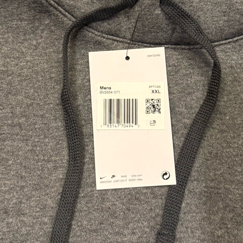 NIKE men’s Sportswear Club Fleece Hoodie - Picture 13 of 13